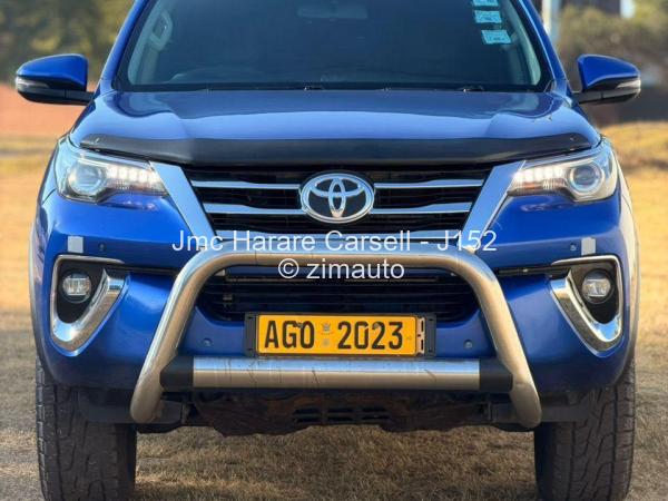 2018 Toyota  Fortuner