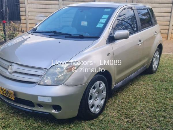 2007 Toyota  Ist