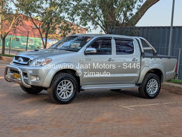 2013 Toyota  Hilux