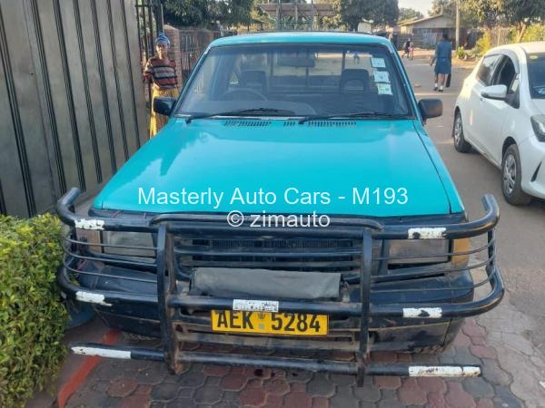 2006 Mazda  B2200