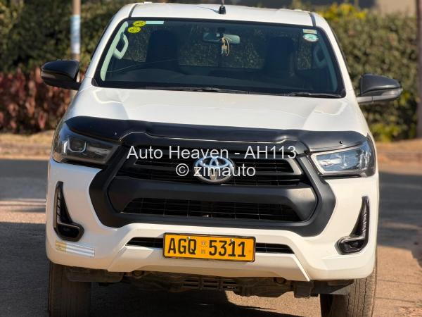 2022 Toyota  Hilux