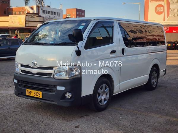 2015 Toyota  Hiace