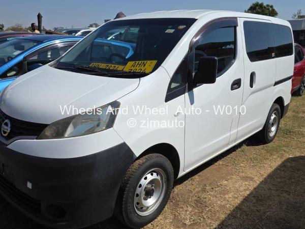 2016 Nissan  NV200