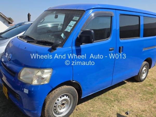 2016 - Toyota  ToyoAce