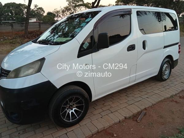 2014 Nissan  NV200