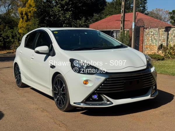 2017 Toyota  Aqua