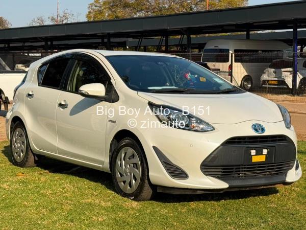 2017 Toyota  Aqua