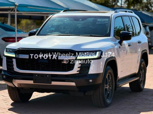 2024 Toyota  Land Cruiser