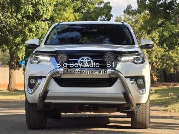 2018 Toyota  Fortuner