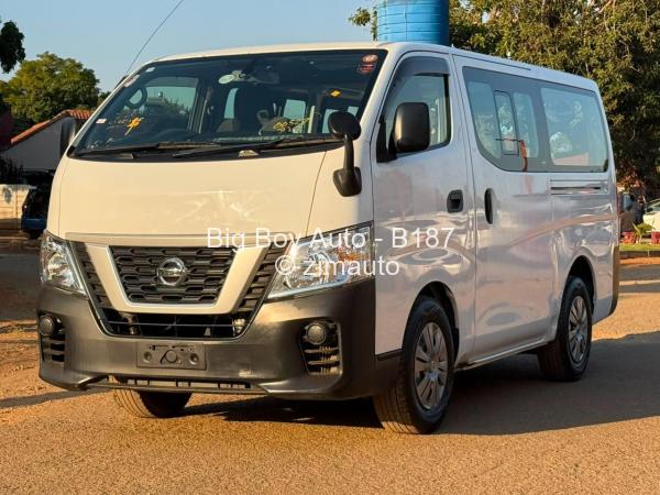 2017 Nissan  NV350