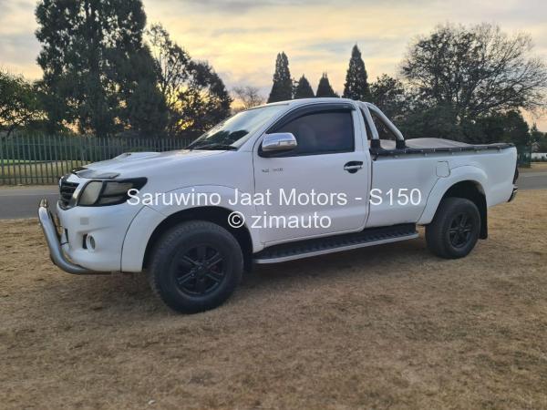 2015 Toyota  Hilux