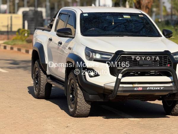 2024 Toyota  Hilux