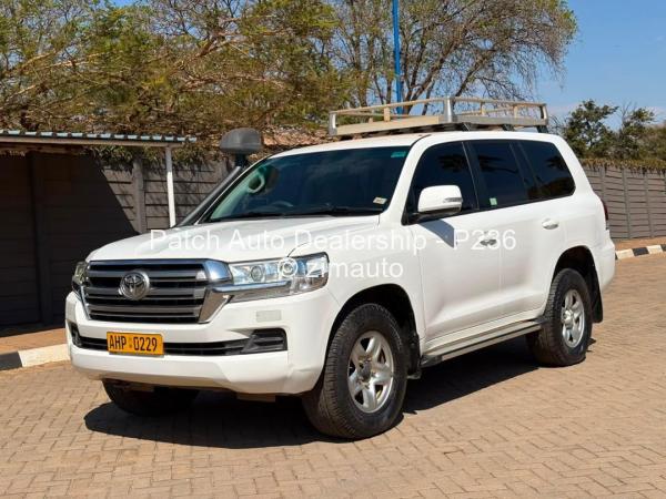 2016 Toyota  Land Cruiser 200