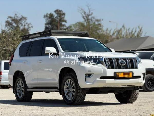 2017 Toyota  Land Cruiser Prado