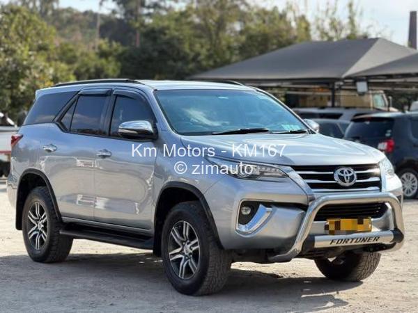 2016 Toyota  Fortuner