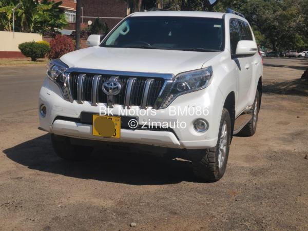 2017 Toyota  Prado