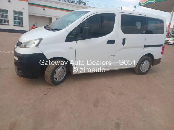 2016 Nissan  NV200
