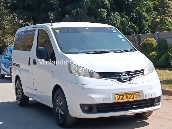 2015 Nissan  NV200