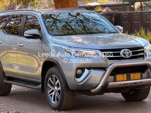 2017 Toyota  Fortuner