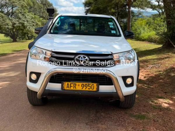 2018 Toyota  HILUX GD6