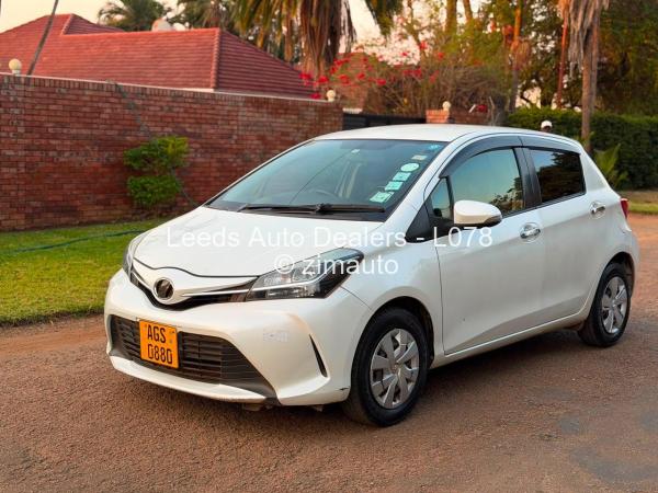 2017 Toyota  Vitz