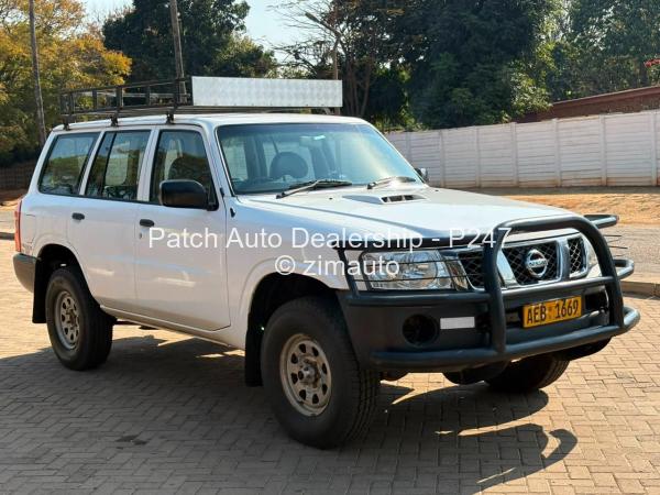 2015 Nissan  Patrol