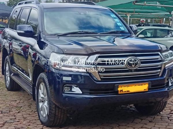 2019 Toyota  Land Cruiser 200