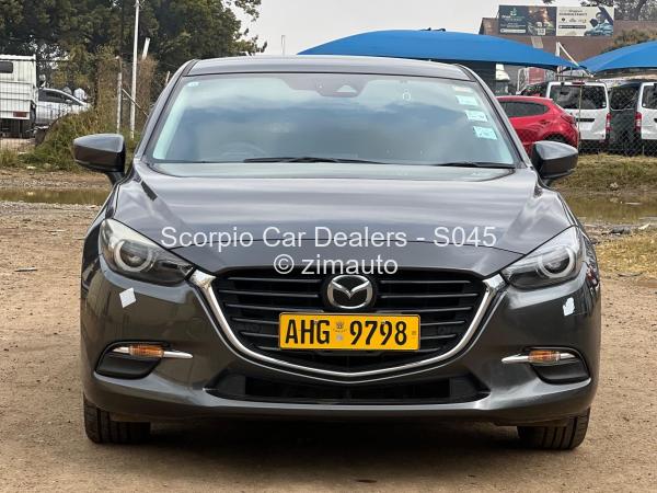 2017 Mazda  axela