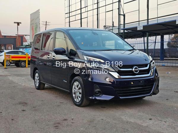 2017 Nissan  Serena