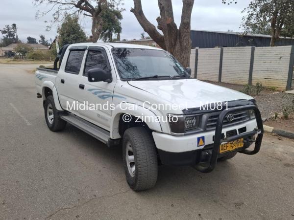2005 Toyota  Hilux