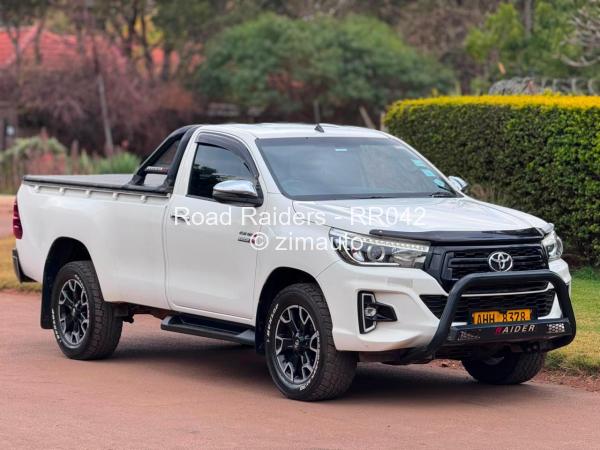 2019 Toyota  HILUX GD6