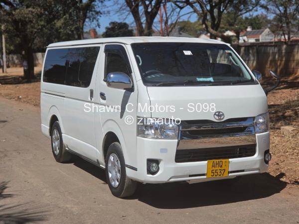 2016 Toyota  Quantum Mini