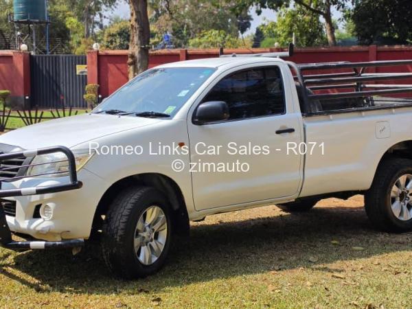 2015 Toyota  Hilux
