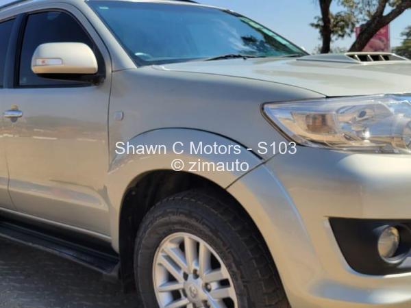 2014 Toyota  Fortuner
