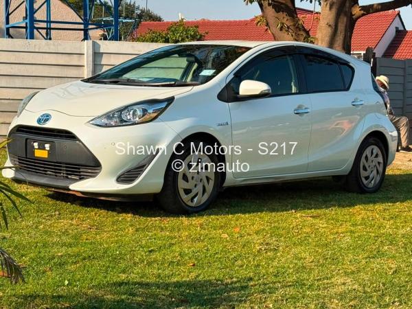 2017 Toyota  Aqua