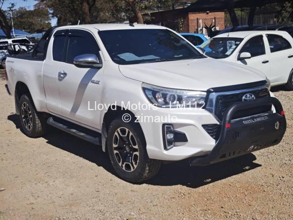 2017 Toyota  HiluxRevo