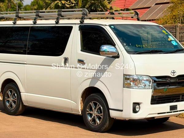 2018 Toyota  Hiace