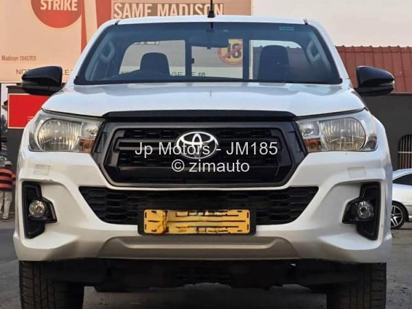 2019 Toyota  HILUX GD6