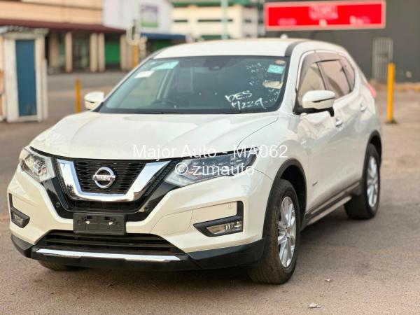2018 Nissan  X-Trail