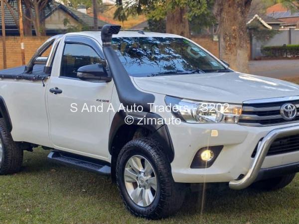 2021 Toyota  Hilux