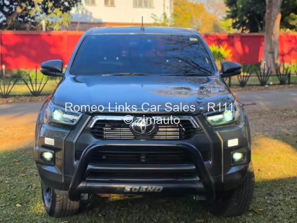 2023 Toyota  HILUX GD6