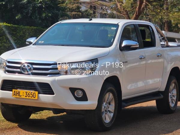 2017 Toyota  Hilux