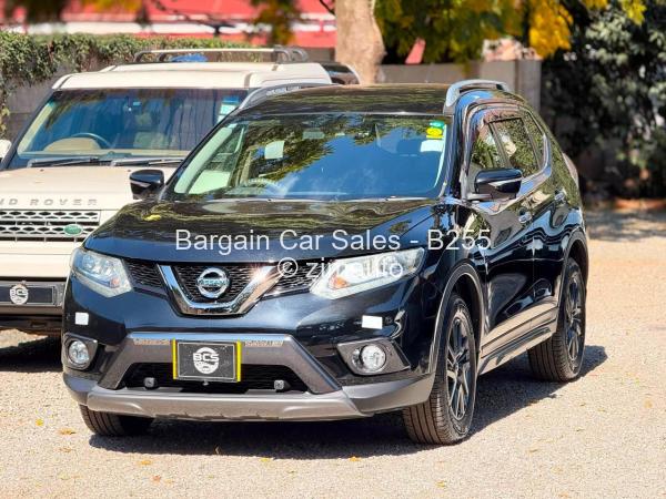 2017 Nissan  X-Trail