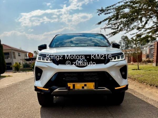 2025 Toyota  Fortuner