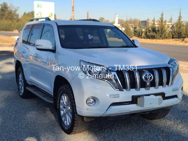 2016 Toyota  Land Cruiser Prado