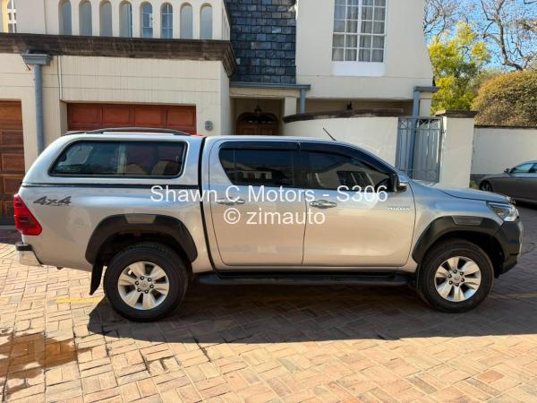2017 Toyota  Hilux