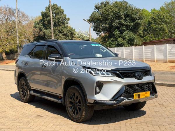 2017 Toyota  Fortuner