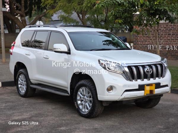 2017 Toyota  PRADO VXL