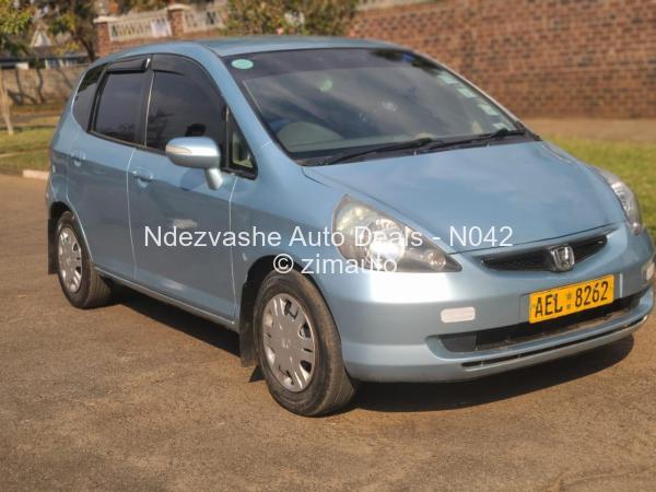 2005 Honda Fit