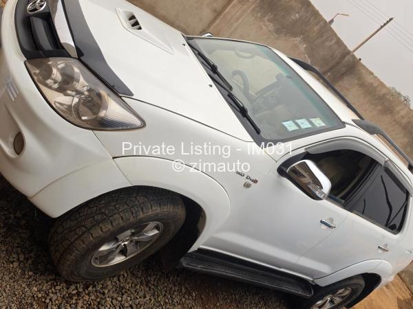2010 Toyota  Fortuner